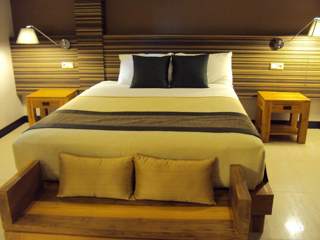 Hotel Colibri Koné Habitación foto